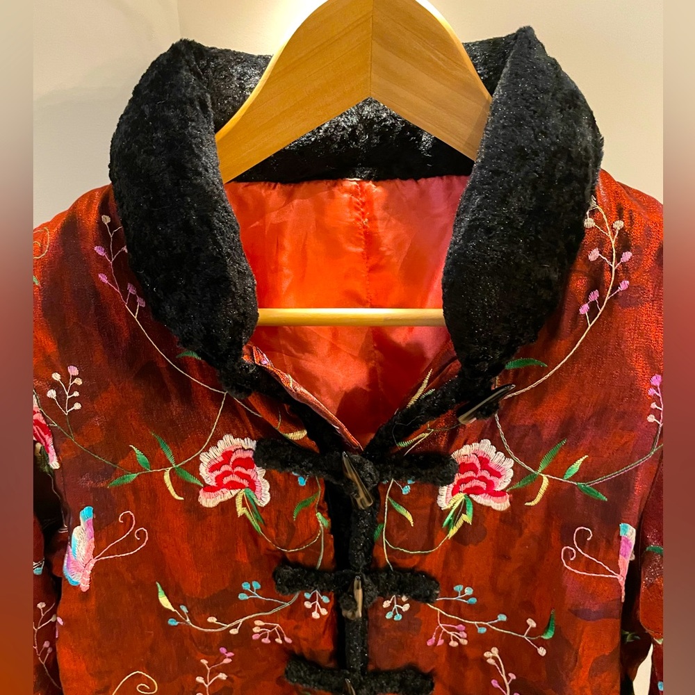Red and Black FESTIVE FLORAL Vintage JACKET / BLAZER